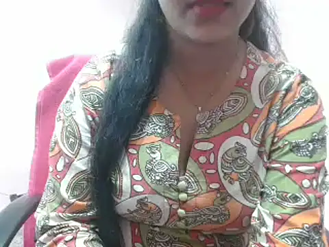 LovingPihu online show from 01/31/25, 11:46