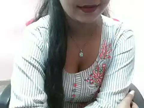 LovingPihu online show from 02/24/25, 06:05