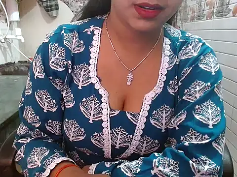 LovingPihu online show from 03/24/26, 05:23