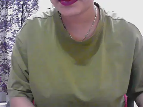LovingPihu online show from 05/16/26, 05:59