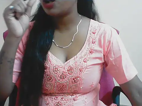 LovingPihu online show from 07/26/26, 05:15
