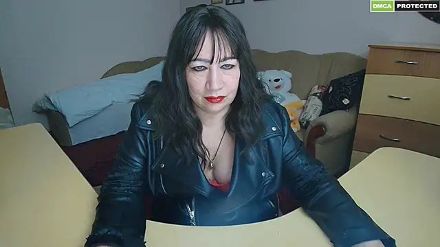 Snapshot of Lucretia_Goldi_ chatting on 03/06/25, 07:32 Lucretia Goldi online show from 03/06/25, 07:32