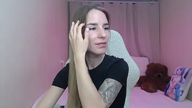 Snapshot of DeboraHorny chatting on 03/16/26, 07:12 DeboraHorny online show from 03/16/26, 07:12