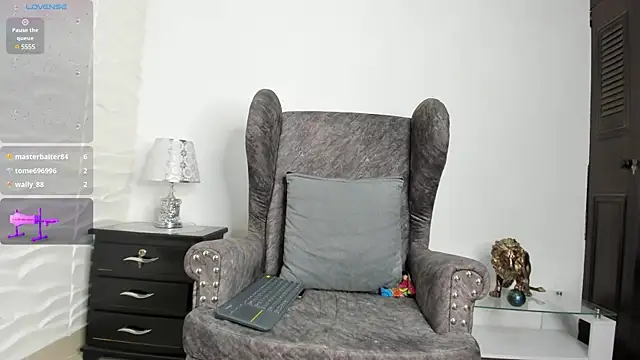 Keyla Milf online show from 12/26/24, 04:43
