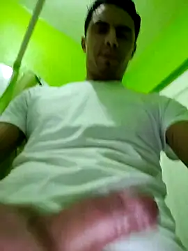 Snapshot of jair20 chatting on 10/25/25, 10:48 jair20 online show from 10/25/25, 10:48