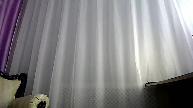 queen a n i online show from 12/25/24, 02:23