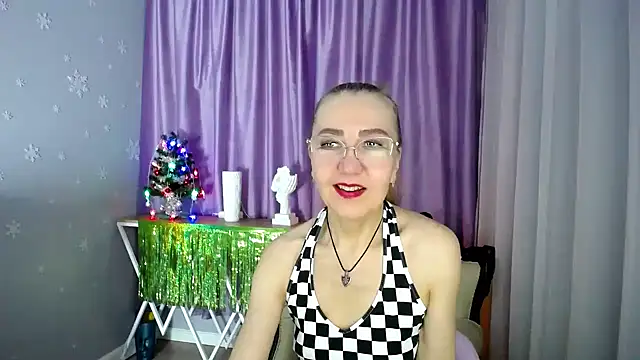 queen a n i online show from 01/11/25, 07:06