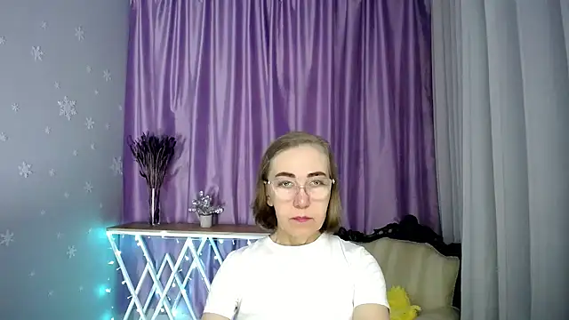 queen a n i online show from 05/03/26, 07:14