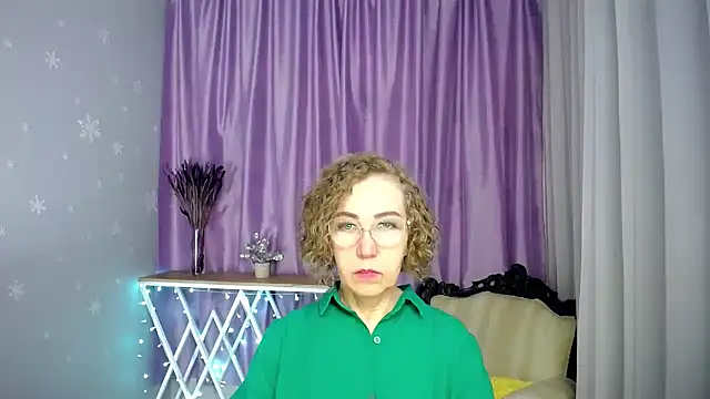 queen a n i online show from 05/16/26, 08:33