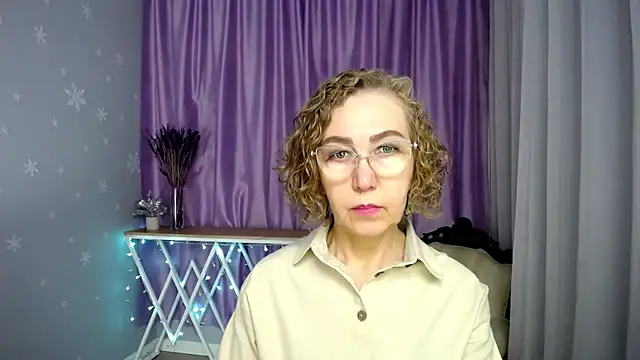 queen a n i online show from 06/04/26, 10:21