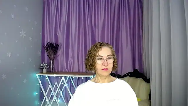 queen a n i online show from 06/14/26, 04:36