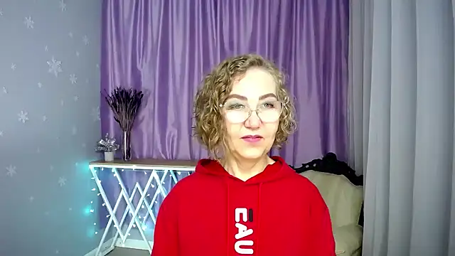 queen a n i online show from 06/18/26, 09:14