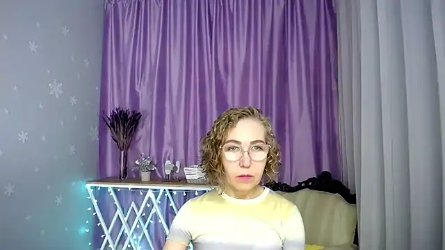 queen a n i online show from 07/13/26, 07:11