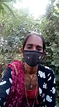 Snapshot of Mohni_Das chatting on 12/11/24, 07:31 Mohni Das online show from 12/11/24, 07:31