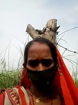 Snapshot of Mohni_Das chatting on 02/28/25, 09:15 Mohni Das online show from 02/28/25, 09:15