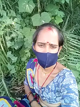 Snapshot of Mohni_Das chatting on 09/21/25, 04:47 Mohni Das online show from 09/21/25, 04:47