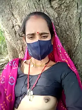 Snapshot of Mohni_Das chatting on 09/29/25, 08:52 Mohni Das online show from 09/29/25, 08:52