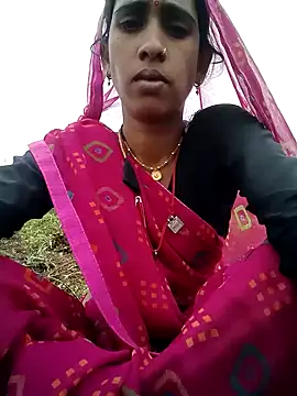 Snapshot of Mohni_Das chatting on 10/01/25, 04:18 Mohni Das online show from 10/01/25, 04:18