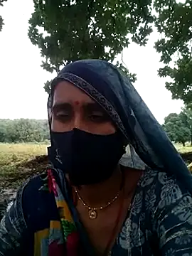 Snapshot of Mohni_Das chatting on 10/06/25, 08:34 Mohni Das online show from 10/06/25, 08:34