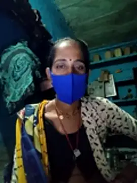 Snapshot of Mohni_Das chatting on 10/17/25, 11:07 Mohni Das online show from 10/17/25, 11:07