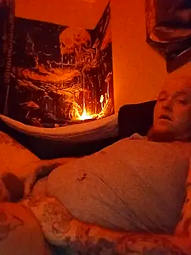 Snapshot of BluestBalls710 chatting on 12/16/25, 09:25 BluestBalls710 online show from 12/16/25, 09:25