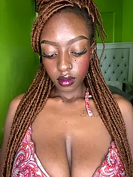 Snapshot of sweet_jade123 chatting on 10/22/25, 06:24 sweet jade123 online show from 10/22/25, 06:24