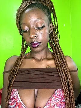 Snapshot of sweet_jade123 chatting on 11/16/25, 12:11 sweet jade123 online show from 11/16/25, 12:11