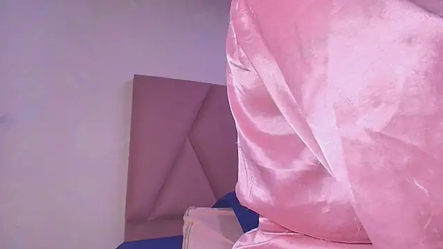 Snapshot of lay_navas chatting on 10/30/25, 07:25 lay navas online show from 10/30/25, 07:25