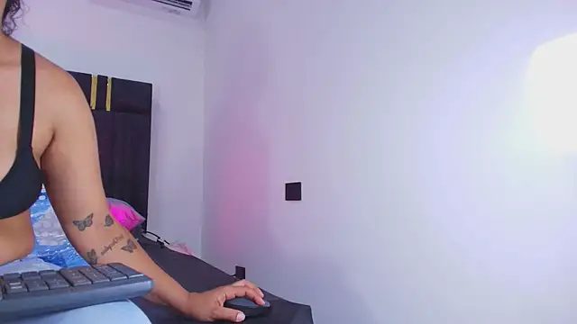 Snapshot of lay_navas chatting on 12/02/25, 07:20 lay navas online show from 12/02/25, 07:20