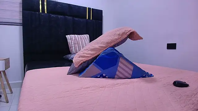 lay navas online show from 05/31/26, 07:15