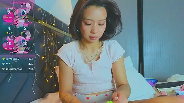 Mia Tin online show from 01/08/25, 12:47
