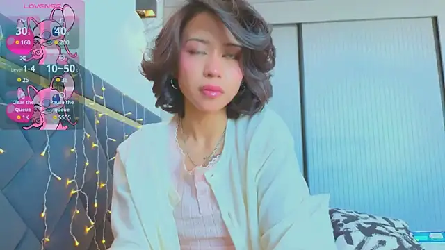 Mia Tin online show from 01/10/25, 06:42