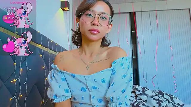 Mia Tin online show from 01/13/25, 07:00