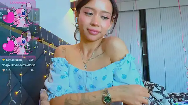 Mia Tin online show from 01/13/25, 10:03