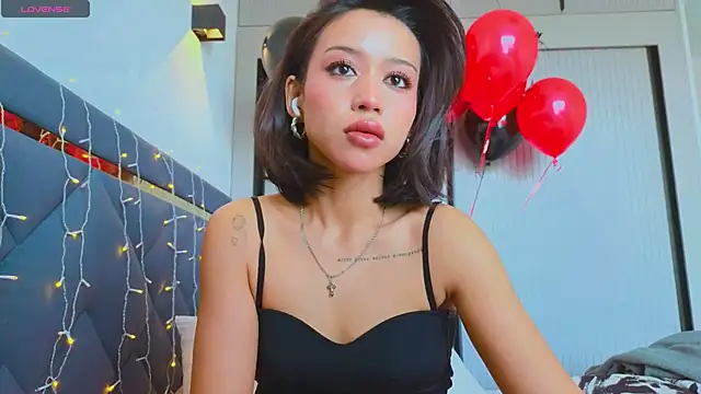 Mia Tin online show from 01/15/25, 07:37