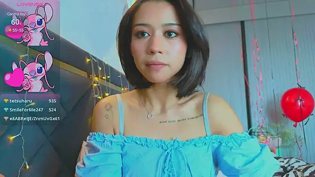 Mia Tin online show from 01/18/25, 11:21