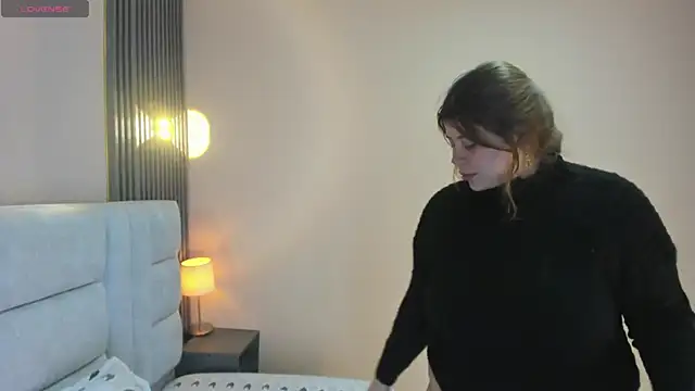 EYMI TOMSOM online show from 01/24/25, 11:37