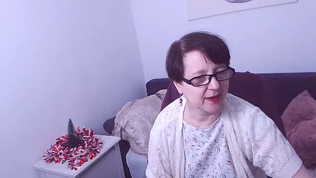 Snapshot of ChristaRose chatting on 12/27/24, 06:10 ChristaRose online show from 12/27/24, 06:10