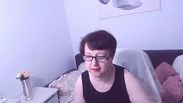 Snapshot of ChristaRose chatting on 09/27/25, 12:04 ChristaRose online show from 09/27/25, 12:04