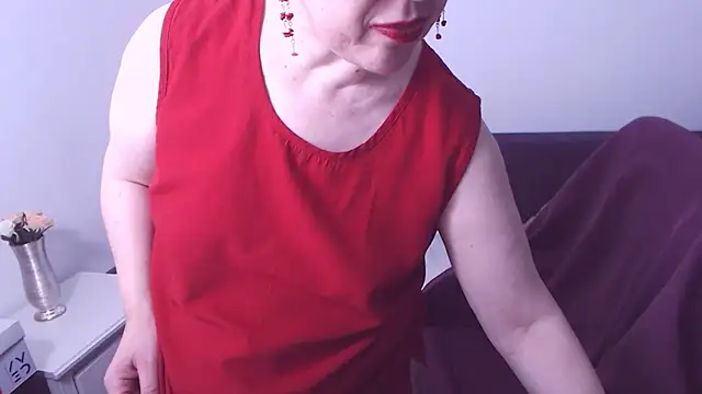 Snapshot of ChristaRose chatting on 10/01/25, 02:50 ChristaRose online show from 10/01/25, 02:50