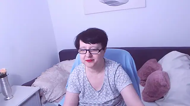 Snapshot of ChristaRose chatting on 10/05/25, 03:10 ChristaRose online show from 10/05/25, 03:10
