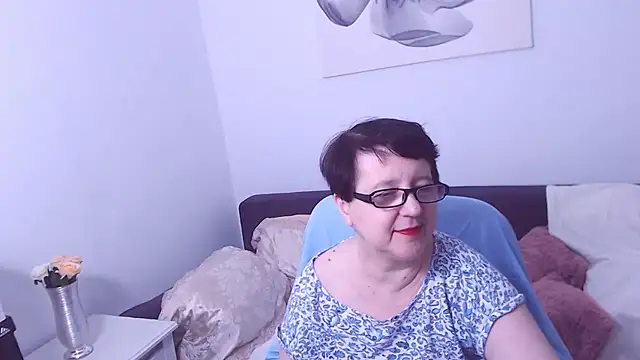 Snapshot of ChristaRose chatting on 10/18/25, 11:16 ChristaRose online show from 10/18/25, 11:16