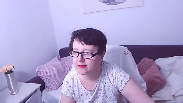 Snapshot of ChristaRose chatting on 10/24/25, 08:49 ChristaRose online show from 10/24/25, 08:49