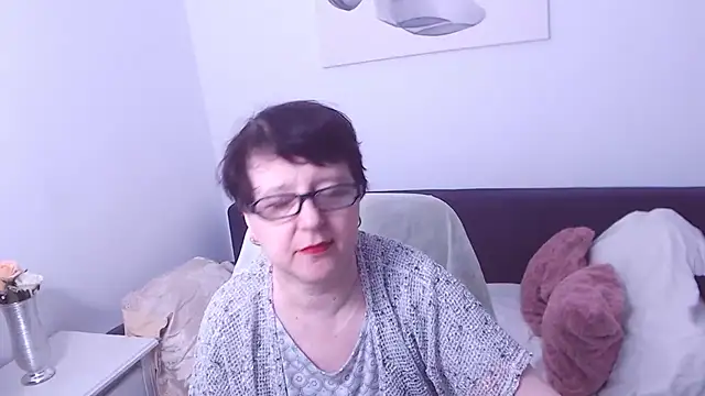 Snapshot of ChristaRose chatting on 11/21/25, 04:16 ChristaRose online show from 11/21/25, 04:16