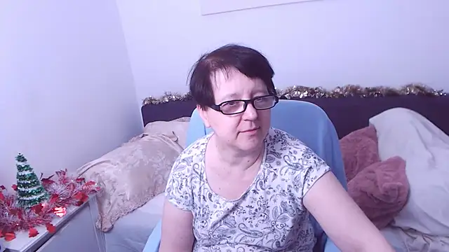 Snapshot of ChristaRose chatting on 12/13/25, 08:04 ChristaRose online show from 12/13/25, 08:04