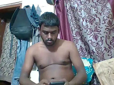 Snapshot of Slavebottombdsm09 chatting on 10/04/25, 06:28 Slavebottombdsm09 online show from 10/04/25, 06:28