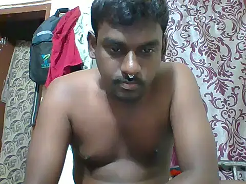 Snapshot of Slavebottombdsm09 chatting on 11/07/25, 07:36 Slavebottombdsm09 online show from 11/07/25, 07:36