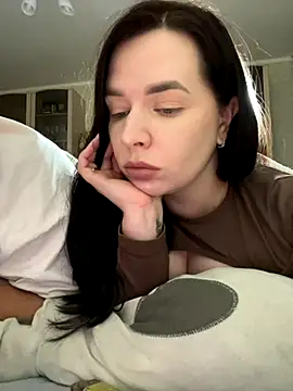 Snapshot of HellMoor chatting on 09/19/25, 03:08 HellMoor online show from 09/19/25, 03:08