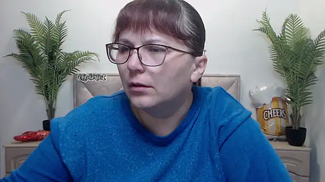 Snapshot of AliceInksSweetty chatting on 10/05/25, 06:56 AliceInksSweetty online show from 10/05/25, 06:56