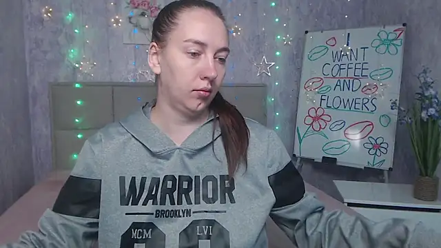 Snapshot of KaleyReed chatting on 09/13/25, 05:18 KaleyReed online show from 09/13/25, 05:18